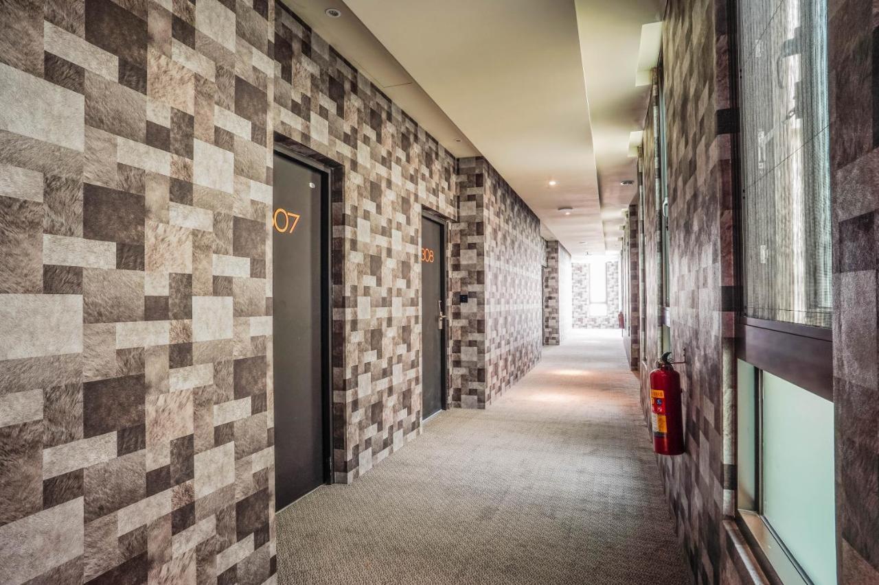 Shu Xin Motel Nantou Exteriör bild
